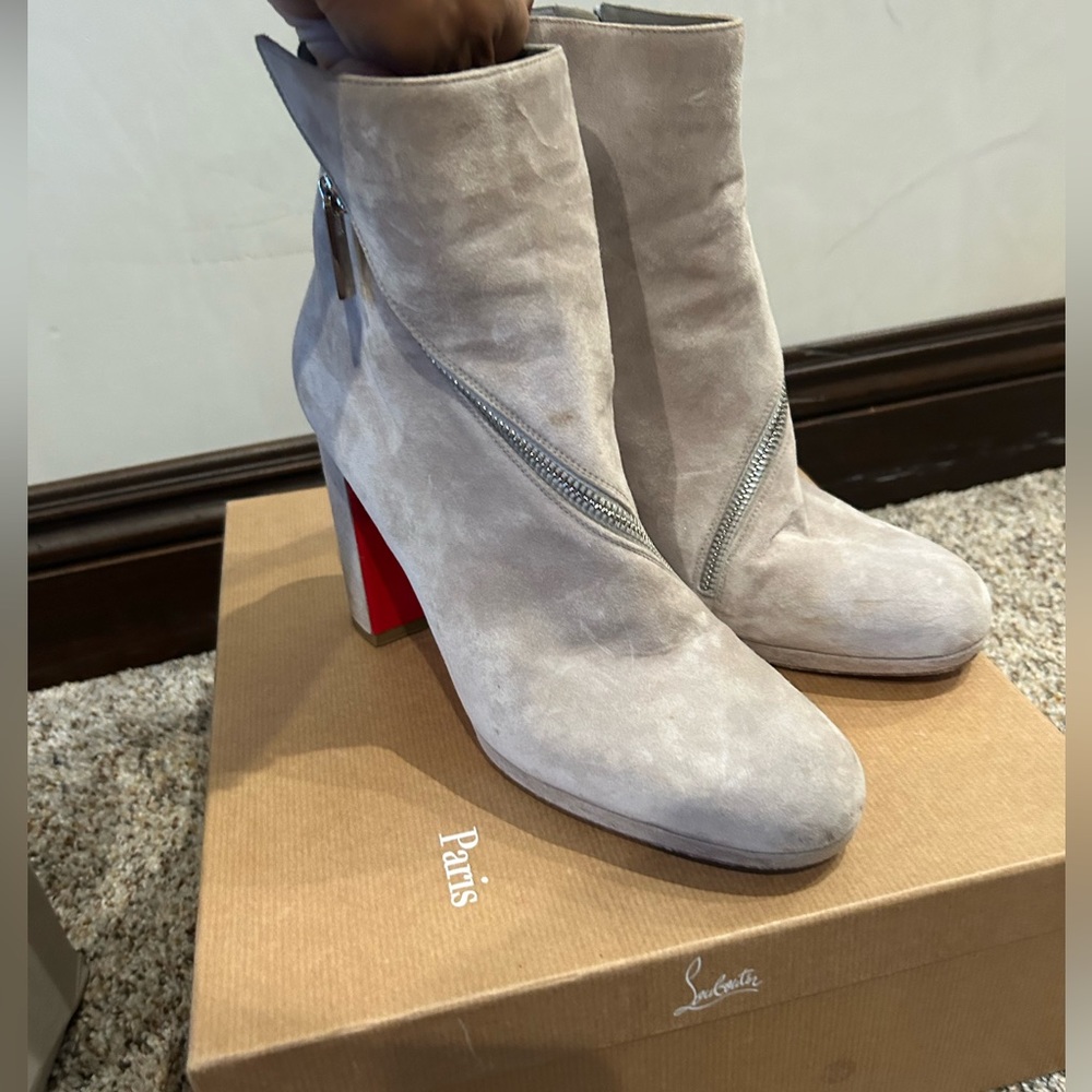 Christian Louboutin Veau Velours Birgitta 100 Zip Around Ankle Bootie Heels 40EU